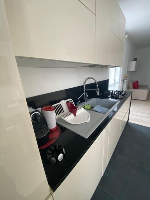 Apartamento Maison Minu Porto Ceresio Exterior foto